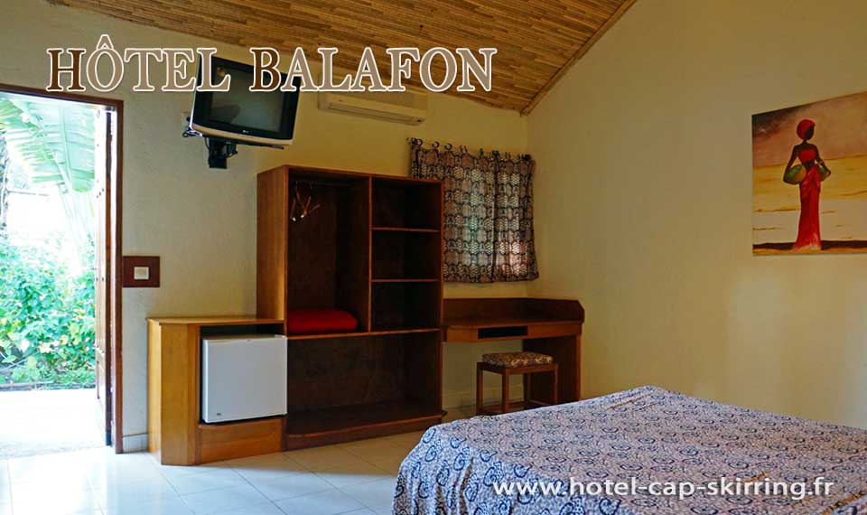 un lieu idéal pour vos vacances au cap skirring, l'hôtel balafon dispose de chambre climatisée avec frigo télé et mini bar