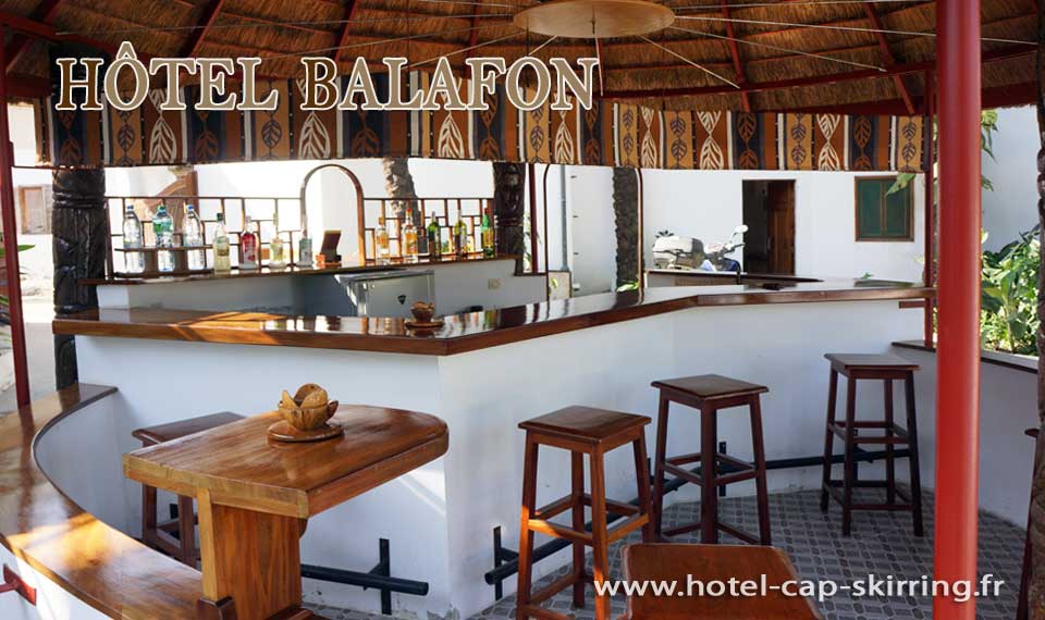 vous chercher un bar tranquille pour boire l'apéro en fin d'après midi le bar du balafon vous accueil tous les soirs avec musique traditionnelle